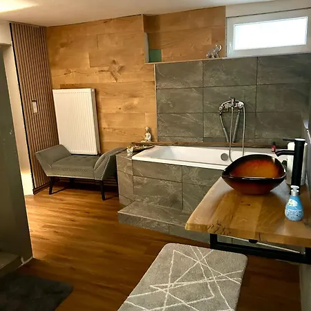 Haus Mit Sauna Am Waldrand - Naehe Brombachsee Altmuehlsee Holiday home Windsbach