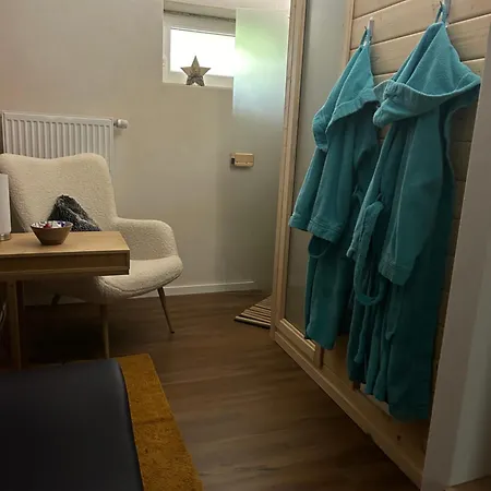 Haus Mit Sauna Am Waldrand - Naehe Brombachsee Altmuehlsee Nyaraló